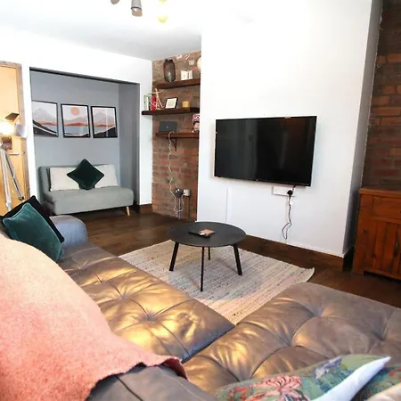 Apartment Large New-york Style Penthouse In Leeds City Centre With Contactless Check In *