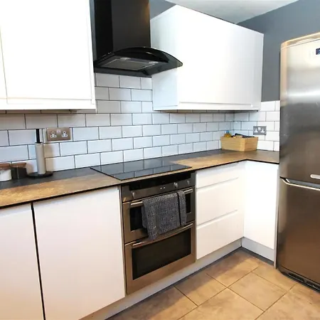 Large New-york Style Penthouse In Leeds City Centre With Contactless Check In *